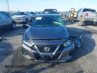 2020 Nissan Maxima SV with VIN 1N4AA6CV5LC360868, listed as a IAAI auction lot 41446538 with 95,256 mi miles. Bid and sale history available at carsss.com. Image 11.