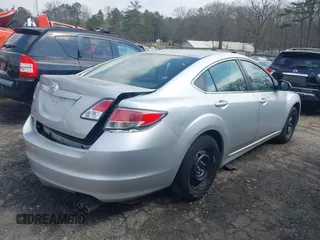 2010 Mazda 6 i Sport with VIN 1YVHZ8BH6A5M46582, listed as a IAAI auction lot 41783747 with 211,764 mi miles. Bid and sale history available at carsss.com. Image 4.