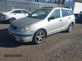 2004 Toyota Matrix Std with VIN 2T1KR32E64C291575, listed as a IAAI auction lot 42095056 with 193,453 mi miles. Bid and sale history available at carsss.com. Image 2.