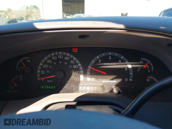 2003 Ford F-150 XL with VIN 1FTRX17W43NA07186, listed as a IAAI auction lot 41864354 with 123,565 mi miles. Bid and sale history available at carsss.com. Image 7.