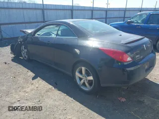 2007 Pontiac G6 GT with VIN 1G2ZH361674190279, listed as a IAAI auction lot 41789837 with 180,988 mi miles. Bid and sale history available at carsss.com. Image 3.