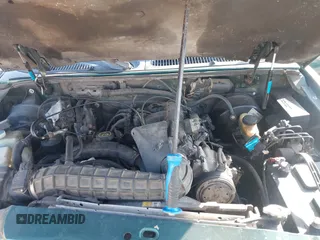 2000 Ford Explorer XLS z VIN 1FMZU62X3YUB73486, wystawiony jako IAAI lot #42542833 z przebiegiem 241 572 mil mil oraz . Historia ofert i sprzedaży dostępna na DreamBid. Obrazek 10.