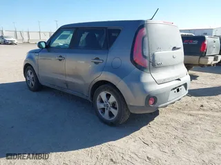 2017 Kia Soul with VIN KNDJN2A24H7487434, listed as a IAAI auction lot 41414887 with 102,972 mi miles. Bid and sale history available at carsss.com. Image 3.
