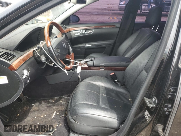 2008 Mercedes-Benz S 550 z VIN WDDNG86X38A214268, wystawiony jako Copart lot #56049625 z przebiegiem 99 301 mil mil oraz Szkoda całkowita • Salvage title. Historia ofert i sprzedaży dostępna na DreamBid. Obrazek 7.