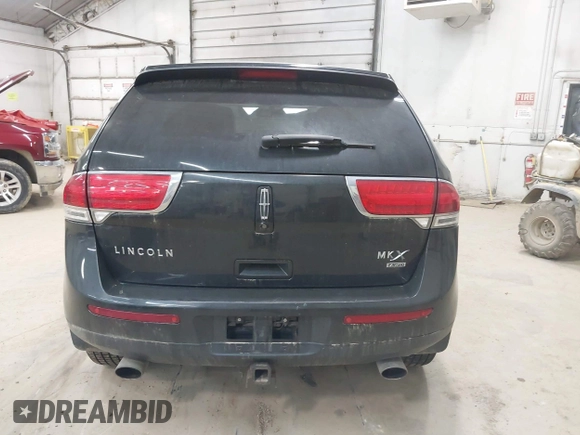 2014 Lincoln MKX with VIN 2LMDJ8JK4EBL16245, listed as a IAAI auction lot 42137824 with 184,479 mi miles. Bid and sale history available at carsss.com. Image 16.