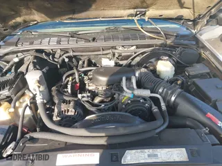 2000 Chevrolet S-10 LS with VIN 1GCCS14W6Y8196437, listed as a IAAI auction lot 41606752 with 269,949 mi miles. Bid and sale history available at carsss.com. Image 10.
