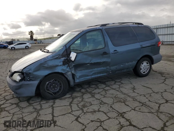 2002 Toyota Sienna CE with VIN 4T3ZF19C22U477486, listed as a Copart auction lot 51169555 with 187,964 mi miles and Salvage Title. Bid and sale history available at carsss.com. Image 1.