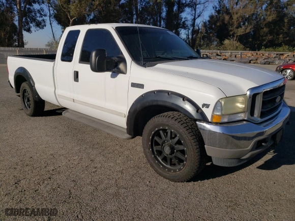 2002 Ford Super Duty F-250 XL with VIN 1FTNX20L32ED10043, listed as a Copart auction lot 82608574 with 150,324 mi miles and Salvage Title. Bid and sale history available at carsss.com. Image 4.