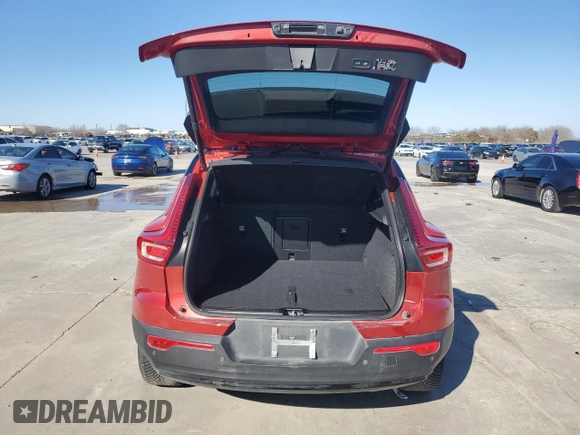 2022 Volvo XC40 Twin Plus z VIN YV4ED3URXN2691650, wystawiony jako Copart lot #43424765 z przebiegiem 47 573 mil mil oraz Szkoda całkowita • Salvage title. Historia ofert i sprzedaży dostępna na DreamBid. Obrazek 6.