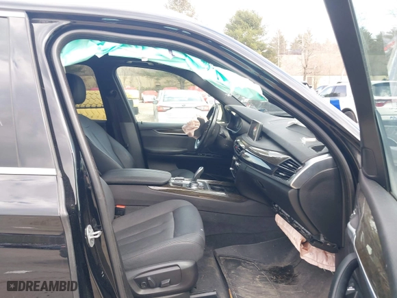 2017 BMW X5 xDrive35i with VIN 5UXKR0C36H0V77999, listed as a IAAI auction lot 41867766 with 98,222 mi miles. Bid and sale history available at carsss.com. Image 5.