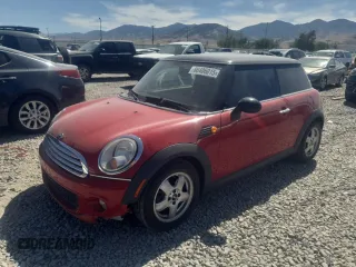 2011 MINI Hardtop с VIN WMWSU3C5XBT184531, выставлен на аукционе Copart как лот 66406015 с пробегом 158 576 миль миль и Чистый • Clean title. История ставок и продаж доступна на DreamBid. Изображение 1.