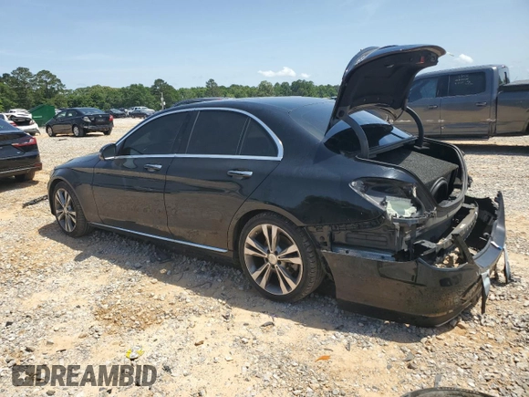 2017 Mercedes-Benz C 300 с VIN 55SWF4JB7HU200921, выставлен на аукционе Copart как лот 57056375 с пробегом 203 119 миль миль и На запчасти • Non repairable. История ставок и продаж доступна на DreamBid. Изображение 2.