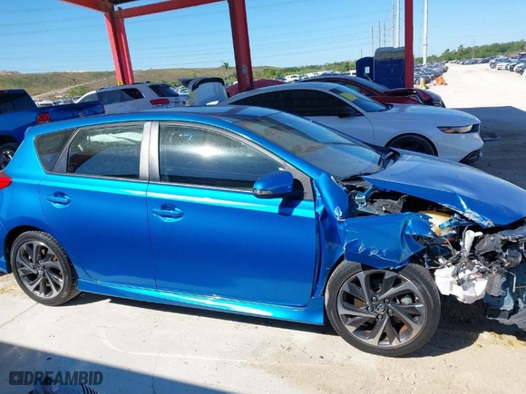 2018 Toyota Corolla iM with VIN JTNKARJE2JJ560923, listed as a IAAI auction lot 41765424 with NaN miles. Bid and sale history available at carsss.com. Image 14.