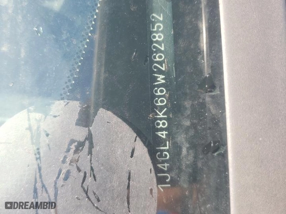 2006 Jeep Liberty Sport with VIN 1J4GL48K66W262852, listed as a Copart auction lot 49502075 with 144,314 mi miles and Salvage Title. Bid and sale history available at carsss.com. Image 13.
