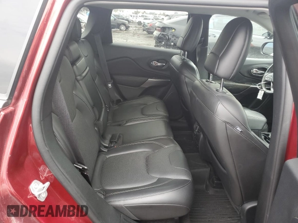 2019 Jeep Cherokee Overland with VIN 1C4PJMJN7KD116482, listed as a Copart auction lot 43687555 with 31,732 mi miles and Clean title. Bid and sale history available at DreamBid. Image 10.