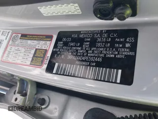 2023 Kia Rio S z VIN 3KPA24AD4PE592446, wystawiony jako IAAI lot #42244022 z przebiegiem 13 759 mil mil oraz . Historia ofert i sprzedaży dostępna na DreamBid. Obrazek 9.