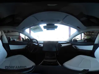 2019 Tesla Model 3 Mid Range z VIN 5YJ3E1EA3KF314882, wystawiony jako IAAI lot #42009874 z przebiegiem 160 381 mil mil oraz . Historia ofert i sprzedaży dostępna na DreamBid. Obrazek 20.