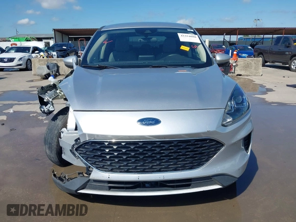 2020 Ford Escape SE z VIN 1FMCU0G67LUA92888, wystawiony jako IAAI lot #42354088 z przebiegiem 77 175 mil mil oraz . Historia ofert i sprzedaży dostępna na DreamBid. Obrazek 13.