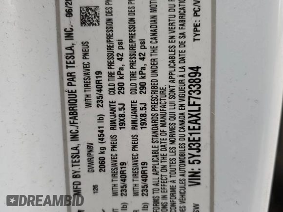 2020 Tesla Model 3 Standard Range Plus z VIN 5YJ3E1EAXLF733894, wystawiony jako Copart lot #49152645 z przebiegiem Nie podano mil oraz Czysty tytuł • Clean title. Historia ofert i sprzedaży dostępna na DreamBid. Obrazek 12.
