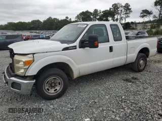 2014 Ford F-250 XLT with VIN 1FT7X2A65EEA98638, listed as a Copart auction lot 60948084 with 319,812 mi miles and Salvage title. Bid and sale history available at DreamBid. Image 1.