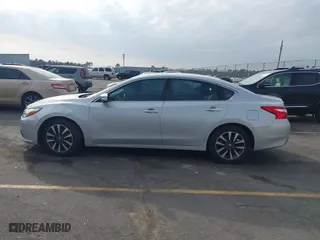 2017 Nissan Altima 2.5 SR with VIN 1N4AL3AP9HC189000, listed as a IAAI auction lot 41491223 with 149,013 mi miles. Bid and sale history available at carsss.com. Image 14.