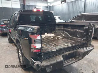 2024 Nissan Frontier Pro-4X with VIN 1N6ED1EK2RN643036, listed as a IAAI auction lot 41395401 with 24,799 mi miles and . Bid and sale history available at DreamBid. Image 3.