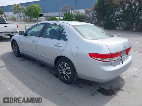 2004 Honda Accord LX z VIN 1HGCM66334A013834, wystawiony jako IAAI lot #42055734 z przebiegiem 225 491 mil mil oraz . Historia ofert i sprzedaży dostępna na DreamBid. Obrazek 3.