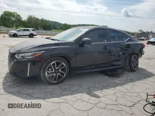 2024 Nissan Sentra SR z VIN 3N1AB8DV1RY339004, wystawiony jako Copart lot #55350735 z przebiegiem 986 mil mil oraz Szkoda całkowita • Salvage title. Historia ofert i sprzedaży dostępna na DreamBid. Obrazek 1.