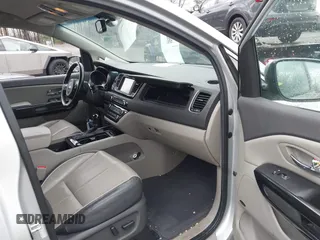 2016 Kia Sedona EX with VIN KNDMC5C13G6156874, listed as a IAAI auction lot 41458155 with 108,241 mi miles. Bid and sale history available at carsss.com. Image 5.