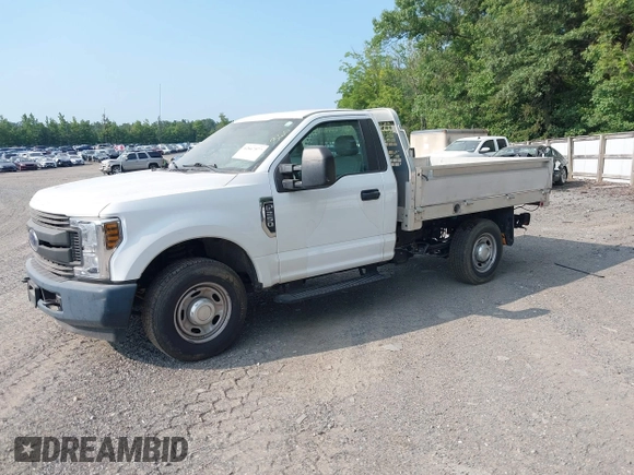 2018 Ford F-250 XL with VIN 1FDBF2A69JEC26995, listed as a IAAI auction lot 42667577 with 90,276 mi miles and . Bid and sale history available at DreamBid. Image 17.