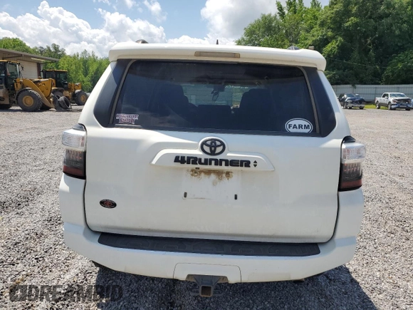 2021 Toyota 4Runner SR5 z VIN JTEMU5JRXM5915622, wystawiony jako Copart lot #56334495 z przebiegiem 109 774 mil mil oraz Szkoda całkowita • Salvage title. Historia ofert i sprzedaży dostępna na DreamBid. Obrazek 6.