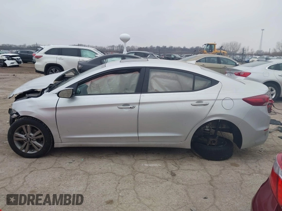 2017 Hyundai Elantra SE z VIN 5NPD84LF1HH166995, wystawiony jako IAAI lot #41511180 z przebiegiem 76 739 mil mil oraz . Historia ofert i sprzedaży dostępna na DreamBid. Obrazek 14.