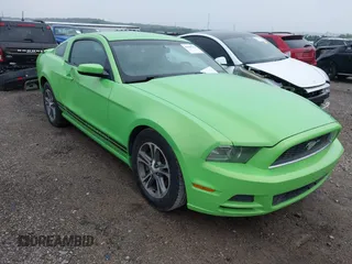 2014 Ford Mustang V6 with VIN 1ZVBP8AM4E5232466, listed as a IAAI auction lot 42660794 with 199,180 mi miles and . Bid and sale history available at DreamBid. Image 1.