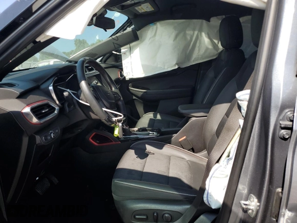 2021 Chevrolet TrailBlazer RS with VIN KL79MUSL6MB163057, listed as a Copart auction lot 68440654 with 43,448 mi miles and Salvage Title. Bid and sale history available at DreamBid. Image 7.