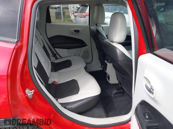 2018 Jeep Compass Latitude с VIN 3C4NJDBB0JT233065, выставлен на аукционе IAAI как лот 42292328 с пробегом 109 743 миль миль и . История ставок и продаж доступна на DreamBid. Изображение 8.