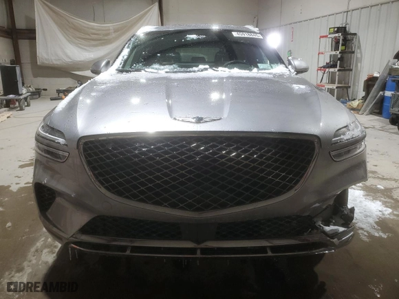 2022 Genesis GV70 2.5T with VIN KMUMADTB9NU069995, listed as a Copart auction lot 45918845 with 30,465 mi miles and Salvage Title. Bid and sale history available at carsss.com. Image 5.