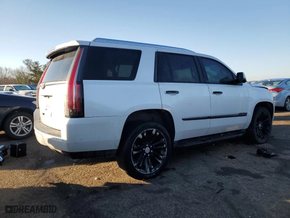 2019 Cadillac Escalade Luxury with VIN 1GYS4BKJXKR364353, listed as a Copart auction lot 47003875 with 61,967 mi miles and Salvage Title. Bid and sale history available at carsss.com. Image 3.