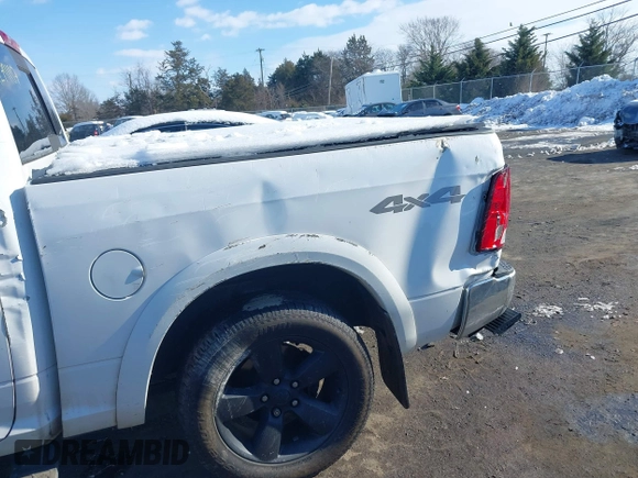2018 Ram 1500 Big Horn z VIN 1C6RR7LG1JS113662, wystawiony jako IAAI lot #41274107 z przebiegiem 112 500 mil mil oraz . Historia ofert i sprzedaży dostępna na DreamBid. Obrazek 6.