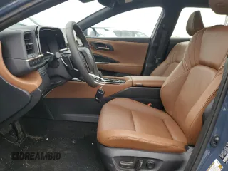 2025 Toyota Crown XLE z VIN JTDACAAJ4S3005535, wystawiony jako Copart lot #53840985 z przebiegiem 6 728 mil mil oraz Szkoda całkowita • Salvage title. Historia ofert i sprzedaży dostępna na DreamBid. Obrazek 7.
