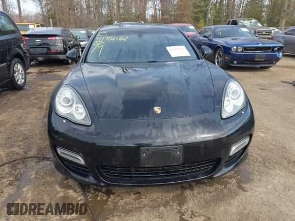 2010 Porsche Panamera Turbo z VIN WP0AC2A7XAL091443, wystawiony jako IAAI lot #41702162 z przebiegiem 124 151 mil mil oraz . Historia ofert i sprzedaży dostępna na DreamBid. Obrazek 13.