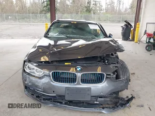 2017 BMW 3 Series 330e iPerformance with VIN WBA8E1C36HA156286, listed as a IAAI auction lot 41939997 with Not Provided miles. Bid and sale history available at carsss.com. Image 11.