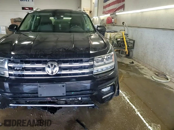 2019 Volkswagen Atlas SEL R-Line with VIN 1V2RR2CA6KC564779, listed as a Copart auction lot 52622765 with 52,615 mi miles and Salvage title. Bid and sale history available at DreamBid. Image 14.