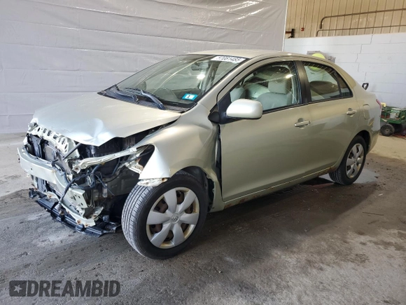 2008 Toyota Yaris z VIN JTDBT923381274987, wystawiony jako Copart lot #52081485 z przebiegiem 188 017 mil mil oraz Szkoda całkowita • Salvage title. Historia ofert i sprzedaży dostępna na DreamBid. Obrazek 1.
