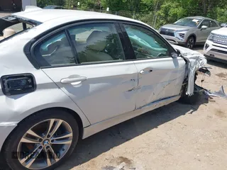 2016 BMW 3 Series 328d z VIN WBA8E5C53GK388412, wystawiony jako IAAI lot #42214089 z przebiegiem 91 678 mil mil oraz . Historia ofert i sprzedaży dostępna na DreamBid. Obrazek 6.