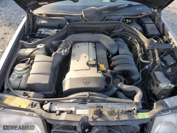 1995 Mercedes-Benz E Class with VIN WDBEA32E4SC245977, listed as a Copart auction lot 77588644 with 140,070 mi miles and Clean Title. Bid and sale history available at carsss.com. Image 11.