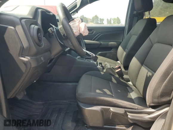 2023 Chevrolet Colorado 2WD Work Truck with VIN 1GCGSBECXP1170474, listed as a Copart auction lot 59870795 with 25,739 mi miles and Clean title. Bid and sale history available at DreamBid. Image 7.