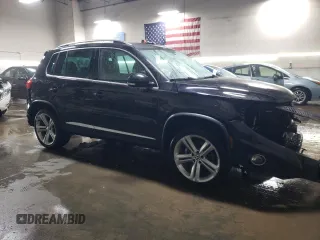 2016 Volkswagen Tiguan R-Line with VIN WVGBV7AX8GW609256, listed as a Copart auction lot 85888204 with 93,165 mi miles and Salvage Title. Bid and sale history available at DreamBid. Image 4.