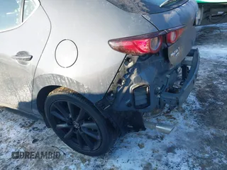 2021 Mazda 3 Premium with VIN JM1BPBML7M1339570, listed as a IAAI auction lot 41394510 with 47,395 mi miles and . Bid and sale history available at DreamBid. Image 6.