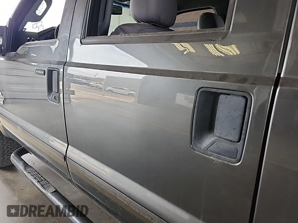 2015 Ford F-250 Lariat with VIN 1FT7W2BT9FEA81043, listed as a IAAI auction lot 42620986 with 132,314 mi miles and . Bid and sale history available at DreamBid. Image 32.