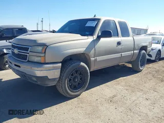 2006 Chevrolet Silverado 1500 LT1 with VIN 1GCEC19T36Z139866, listed as a IAAI auction lot 41324041 with 338,425 mi miles and . Bid and sale history available at DreamBid. Image 17.